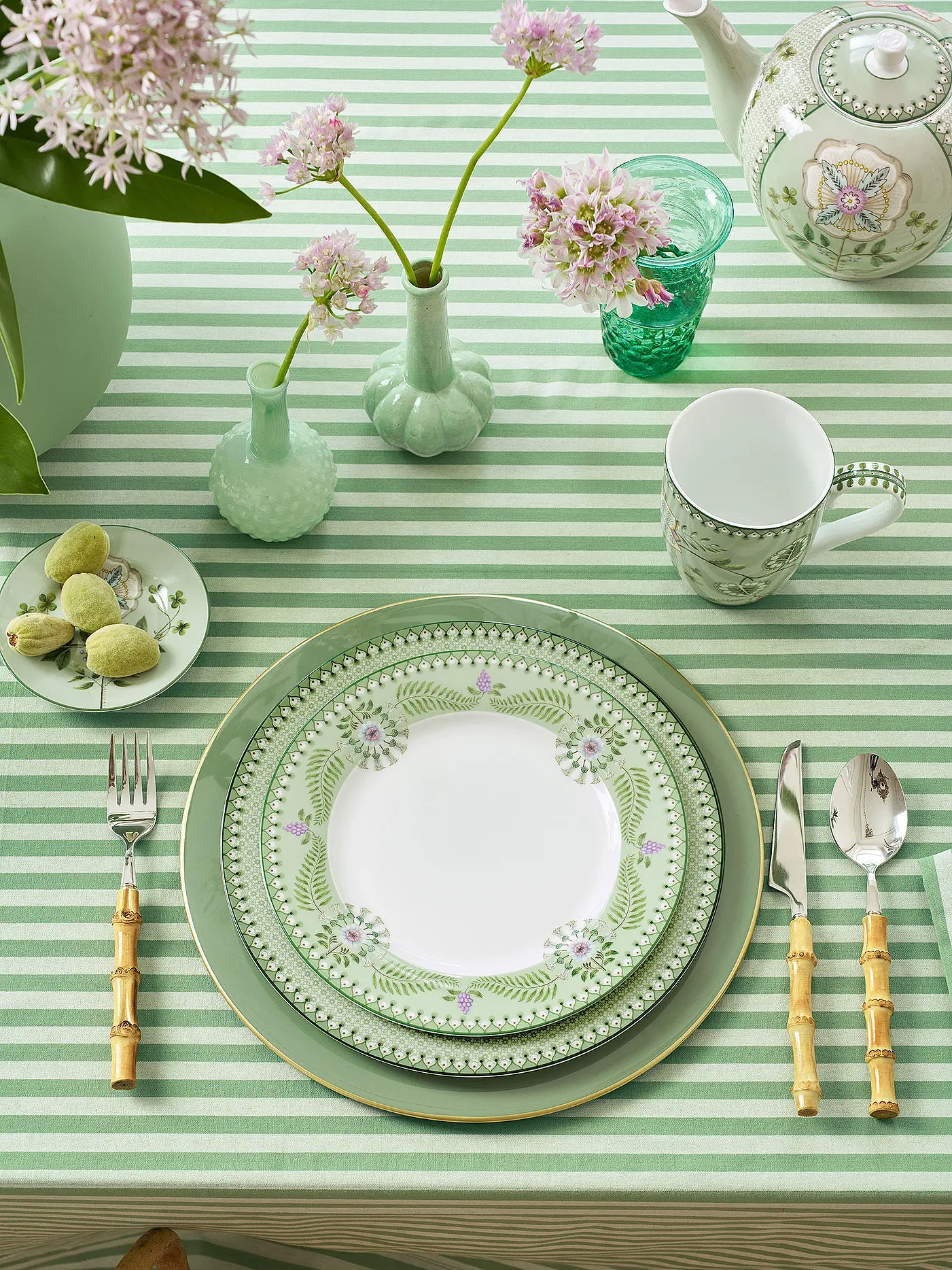 PIP STUDIO | Frühstücksteller groß LILY & LOTUS 23cm Light Green | 
